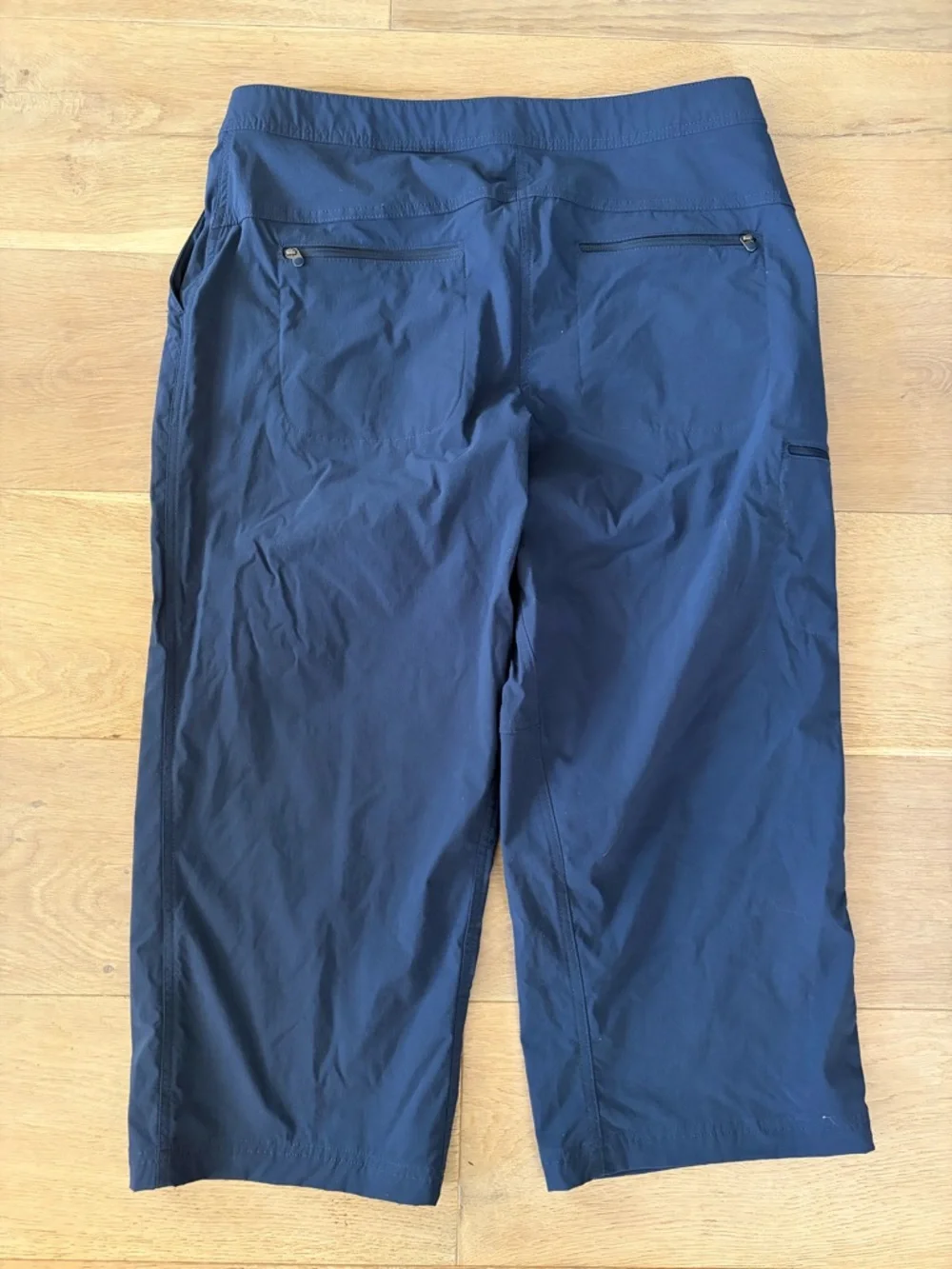 LL Bean navy Women's Water-Repellent Comfort Trail Hiking Crop Pants - size 13 - Picture 7 of 8